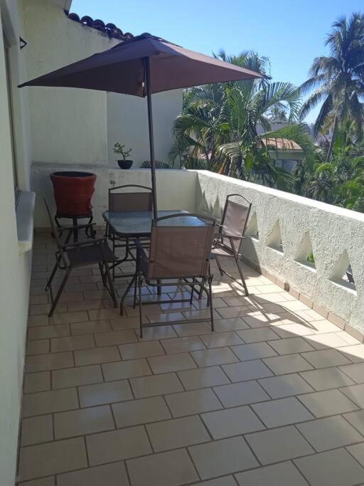 Hermoso Apartamento En Manzanillo Con Alberca Y Cancha De Tenis, Ideal Para Relajarse Y Disfrutar De Una Escapada Tranquila En El Paraiso Tropical Экстерьер фото