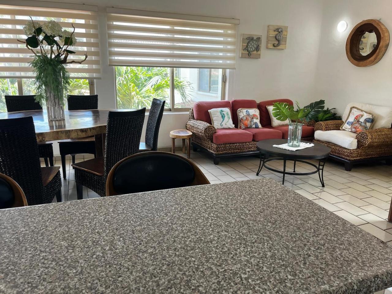 Hermoso Apartamento En Manzanillo Con Alberca Y Cancha De Tenis, Ideal Para Relajarse Y Disfrutar De Una Escapada Tranquila En El Paraiso Tropical Экстерьер фото